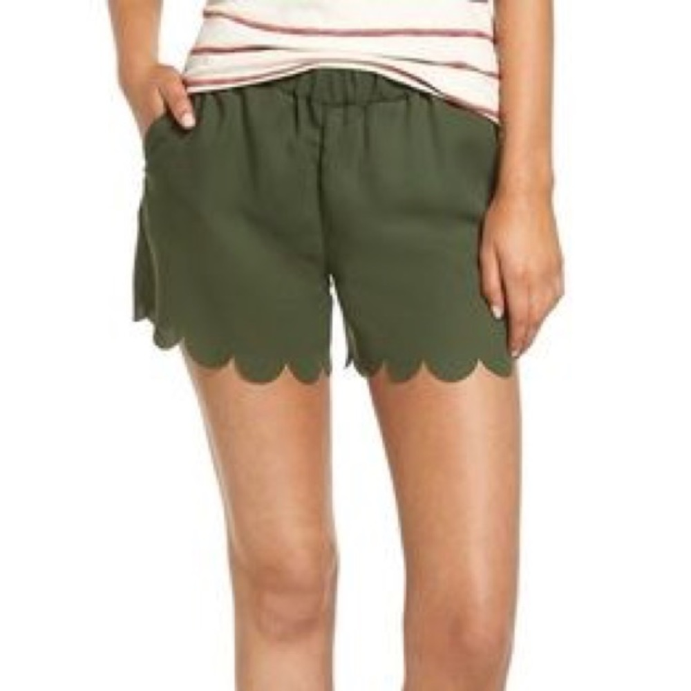 Madewell Olive scallop shorts NWT